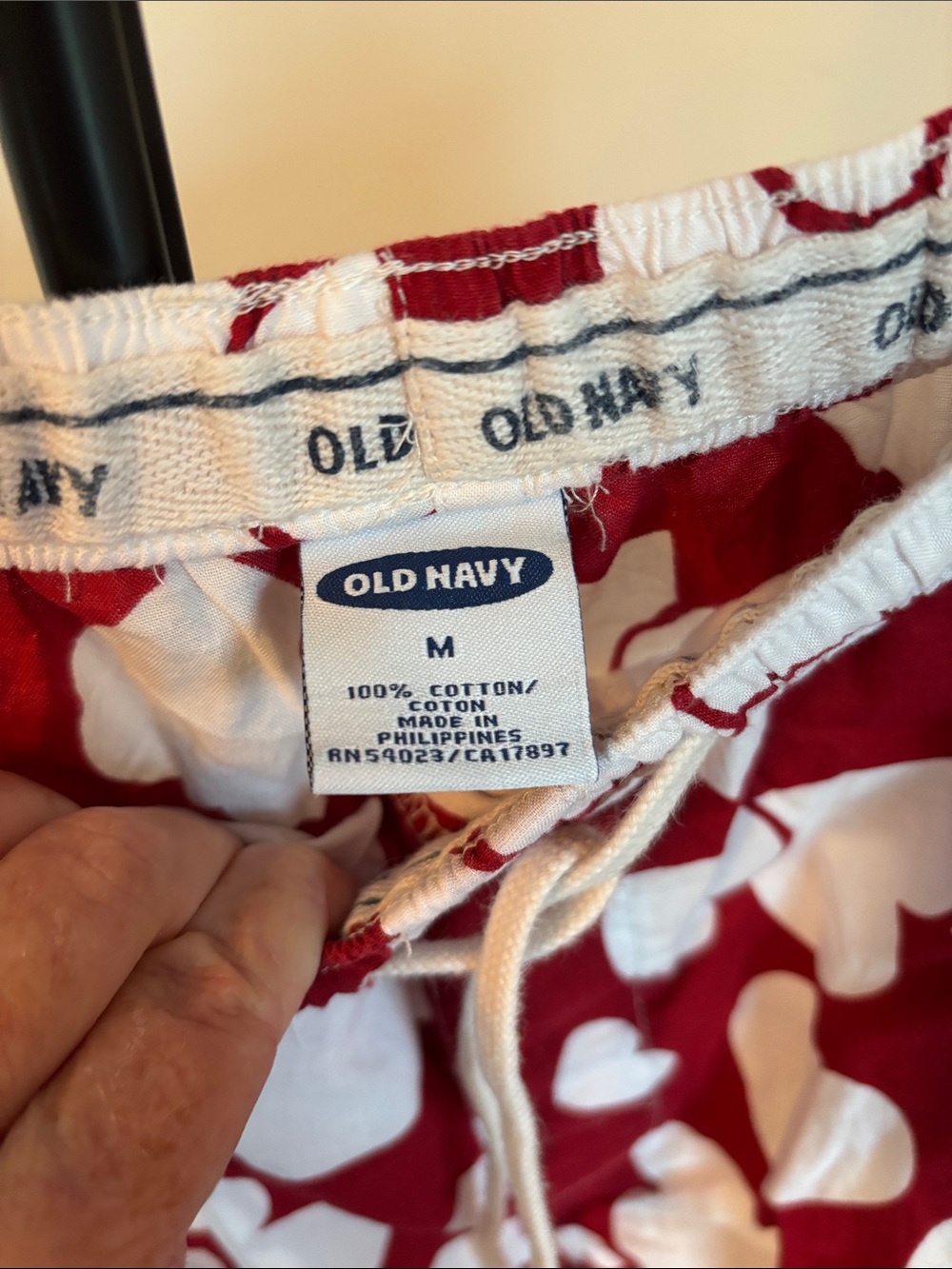 Old Navy Red Pajama Pants with White Heart Print - Picture 2 of 3